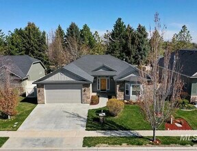 Building Photo - 850 W Heather Woods Dr