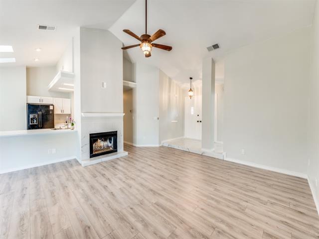 Building Photo - 3220 Cliffview Dr