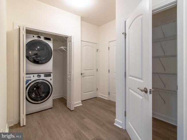 Foto del edificio - 33530 Old Salt Ln