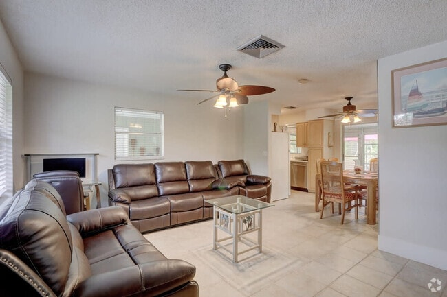 Building Photo - 10325 Tarrah Ln