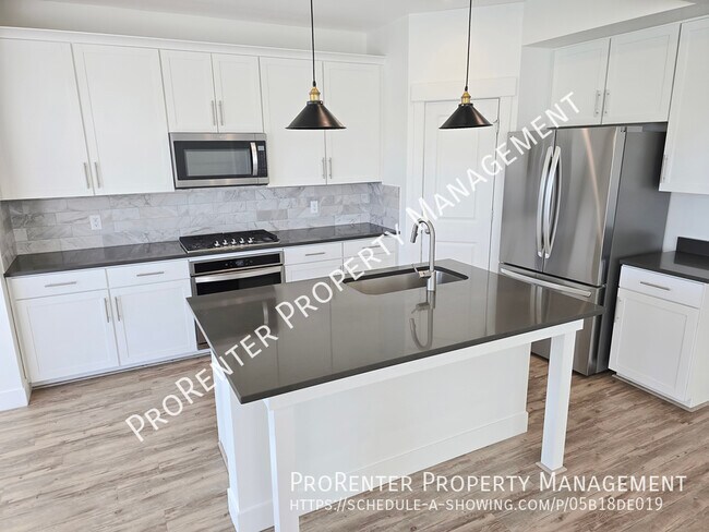 Foto del edificio - 3111 S Edgewater Cv