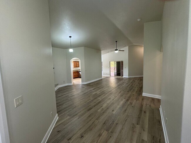 Building Photo - FOUR BEDROOM!! Clean with NO neighbors behind!!