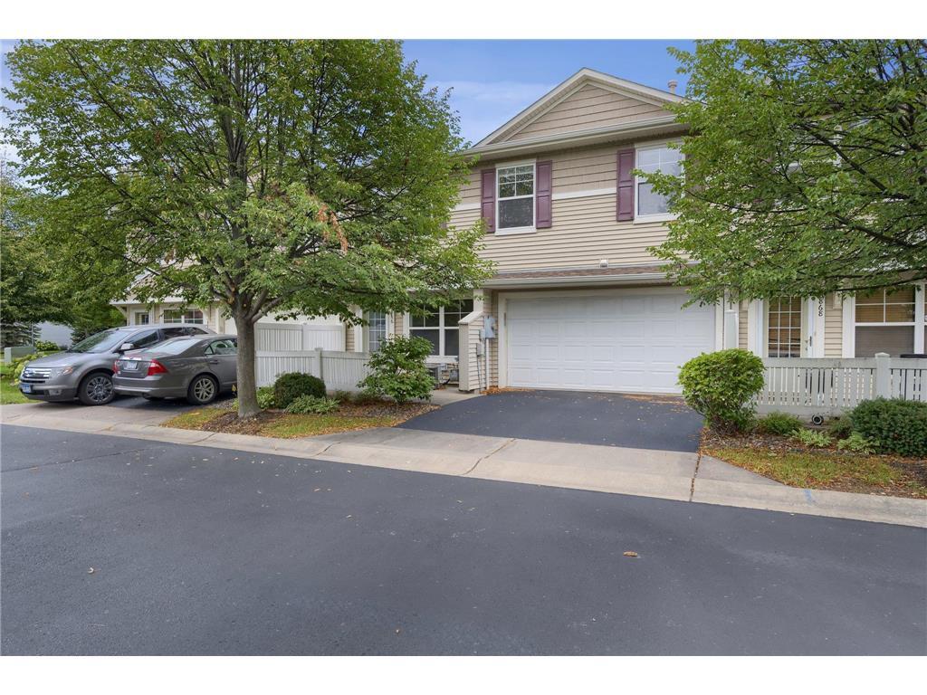 Primary Photo - 10866 Kingsfield Ln