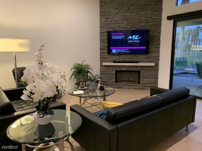 3 br, 2 bath House - 45468 Indian Wells La... - 4