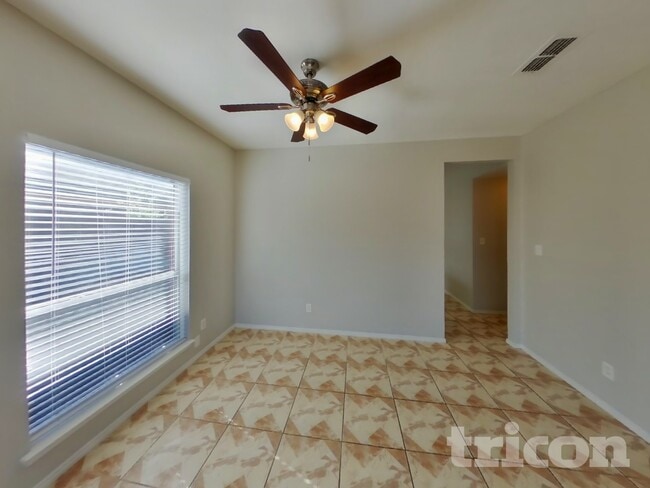 Building Photo - 7112 Avington Way