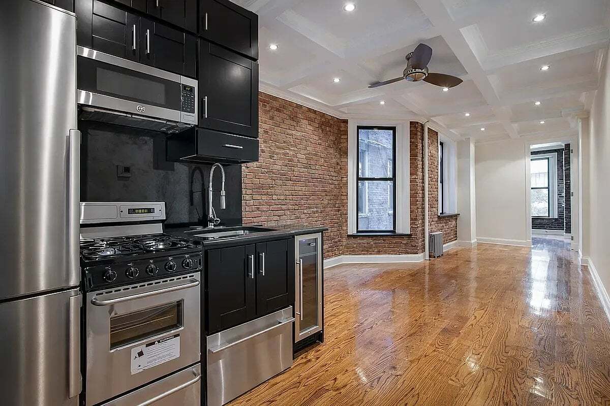 Foto del edificio - 5 W 103rd St