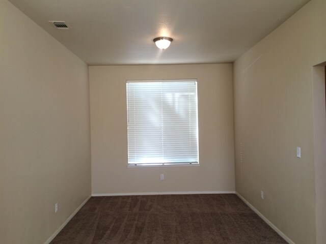 Foto del edificio - 1153 Stonecrest Dr