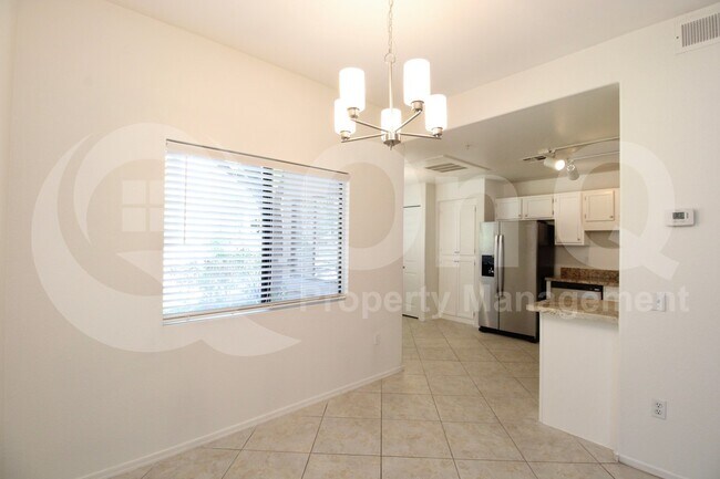 Foto del edificio - 15050 N Thompson Peak Pkwy