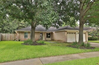 Building Photo - 3235 Sedgeborough Cir