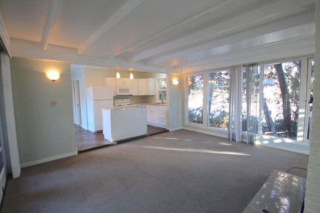 Foto del edificio - 24012 Vashon Hwy SW