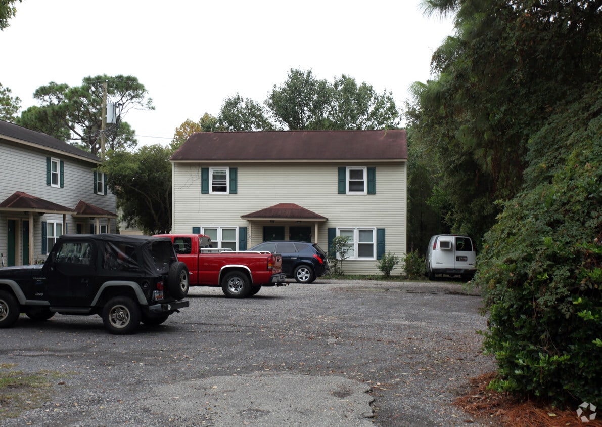 Primary Photo - 607-609 38th Ave N