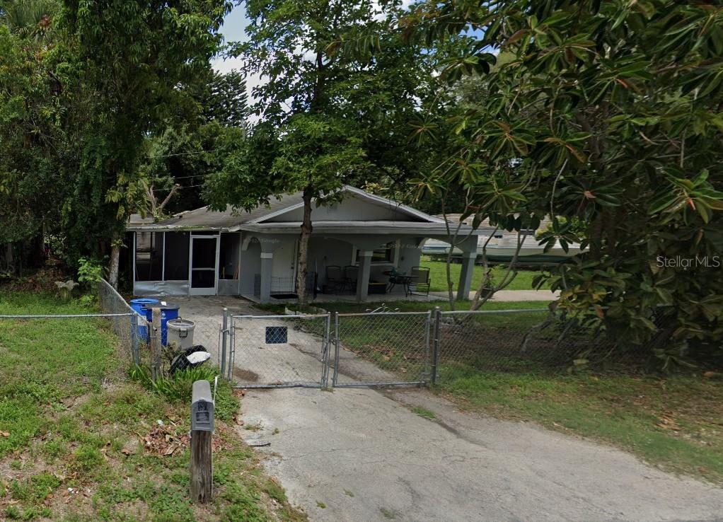 Primary Photo - 330 Redlin St
