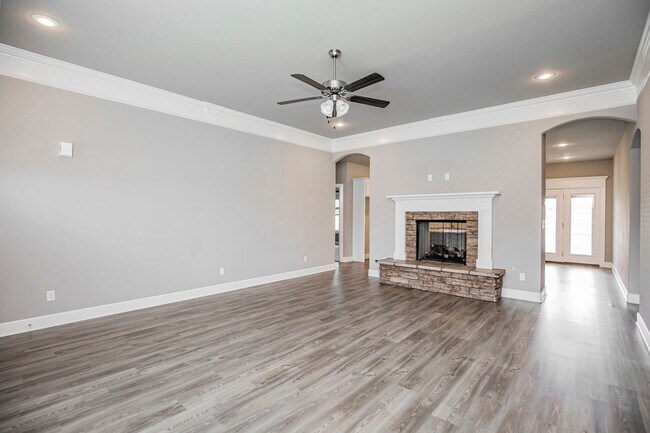 Building Photo - ***870 Bob Glen Circle***