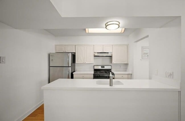 Foto del edificio - 2303 East Side Dr