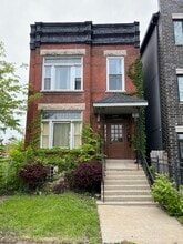Building Photo - 5032 S Prairie Ave