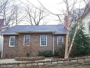 Building Photo - 965 Fair St SW