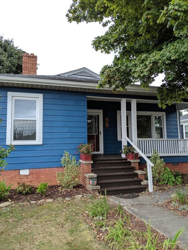 Foto del edificio - The Perfect Swannanoa Cottage!