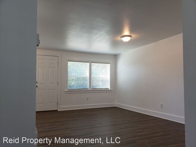 Foto del edificio - 102 N Montgomery Ave