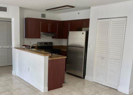 Foto del edificio - 761 N Pine Island Rd