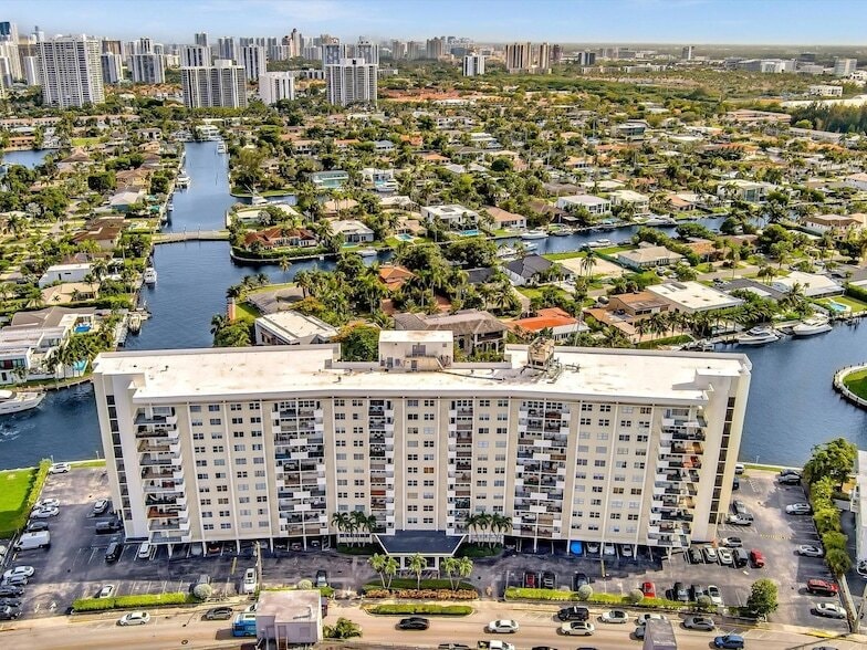 Photo - 401 GOLDEN ISLES DR Unit 1007