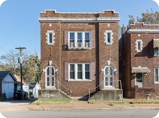 Building Photo - 4554 Morganford Rd