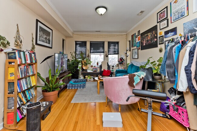 Foto del edificio - 4338 N Spaulding Ave