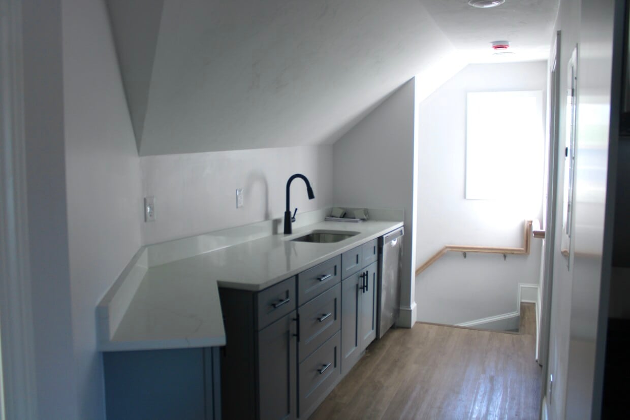 Primary Photo - 76 Park St