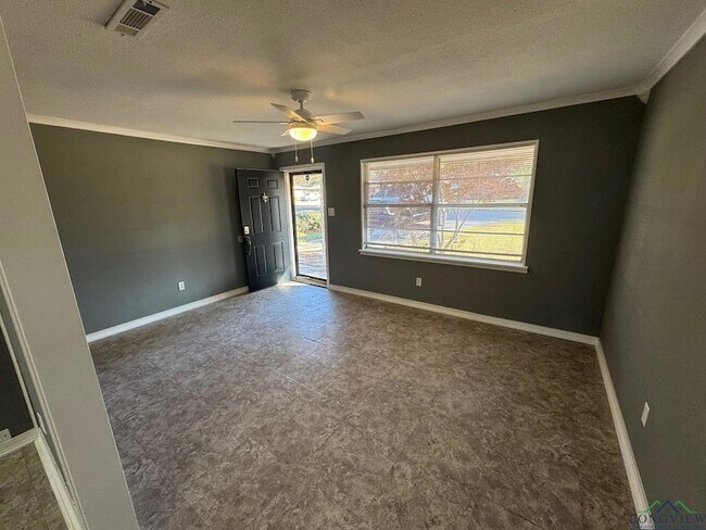 Building Photo - 1407 Columbia Dr