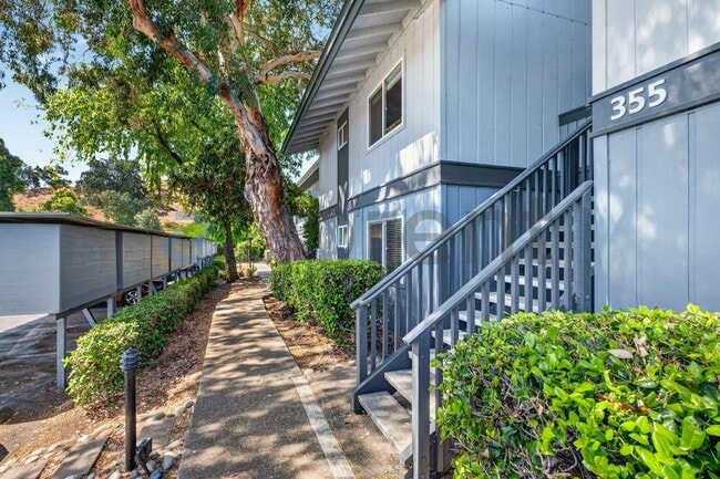 Building Photo - Unit apt 1