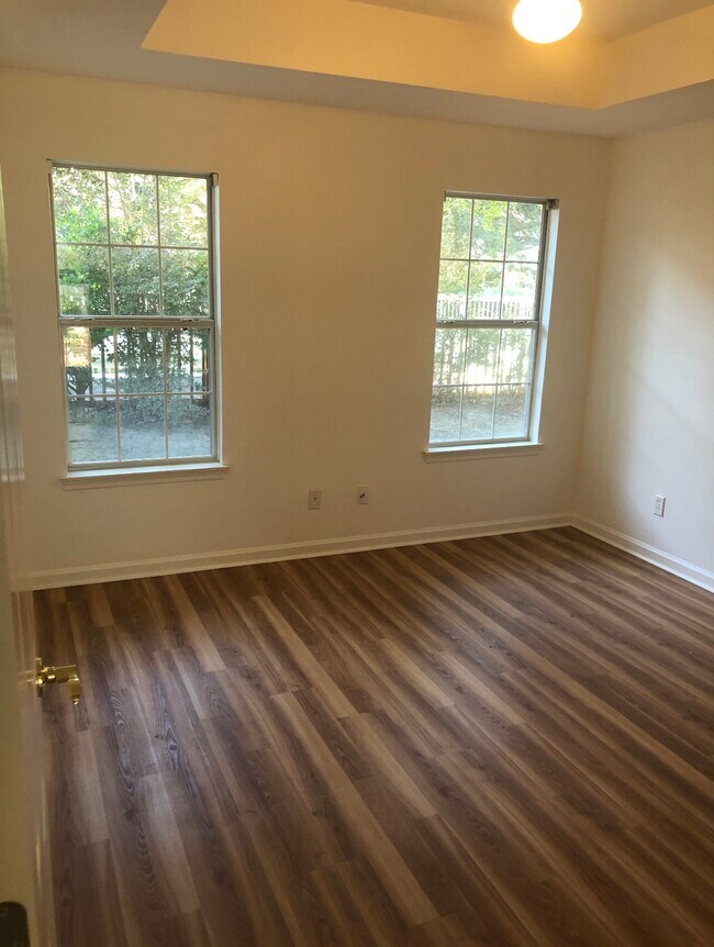 Building Photo - 3863 Indian Trl