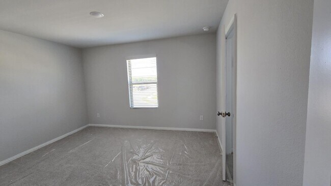 Foto del edificio - 617 Brook View Dr