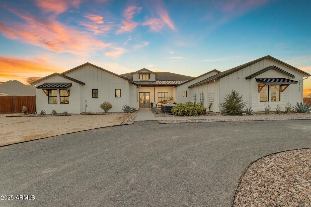 Foto principal - 35150 N Bell Rd