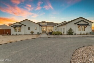 Building Photo - 35150 N Bell Rd