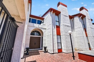 Building Photo - 1535 Potomac Dr