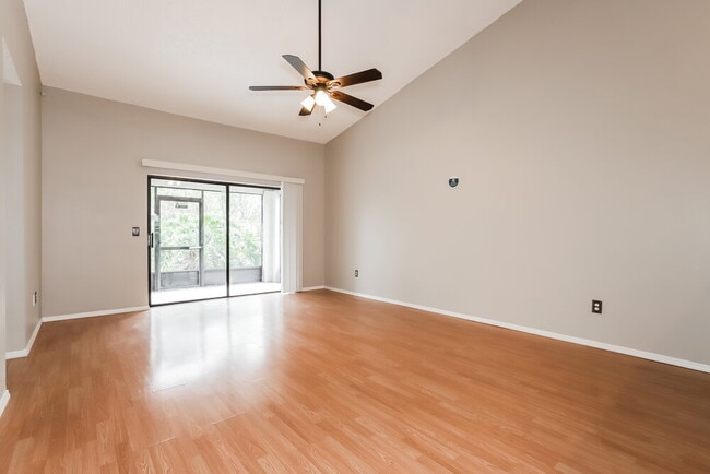 Foto del edificio - 1604 Sanderling Ct