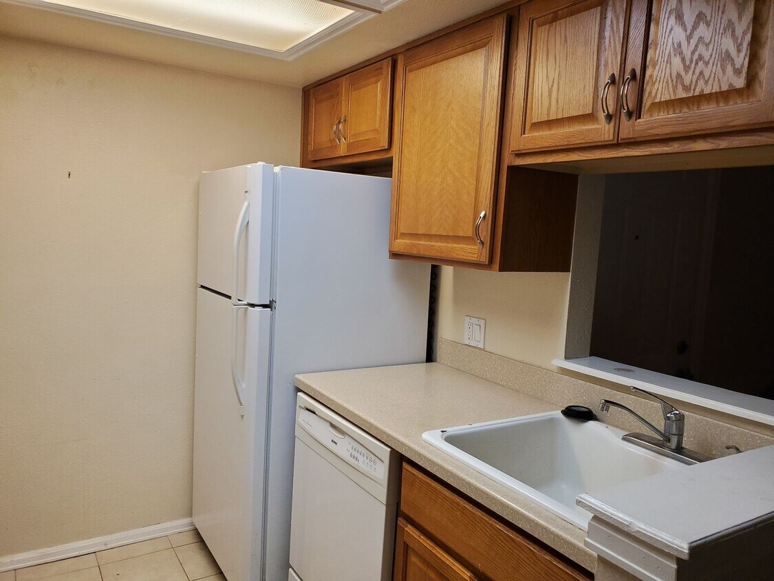 Foto del edificio - 844 Tenderfoot Hill Rd