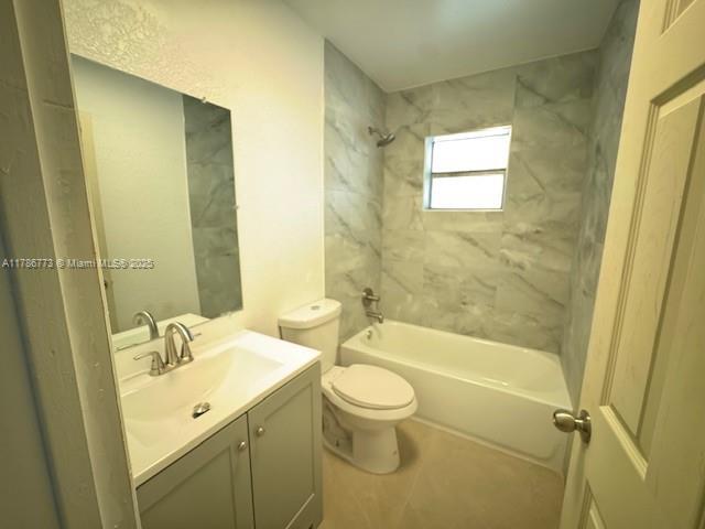 Building Photo - 4847 NW 9th Dr