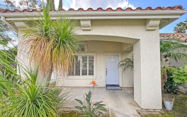 Building Photo - Single Story 4 Bedroom Home in Oceanside!