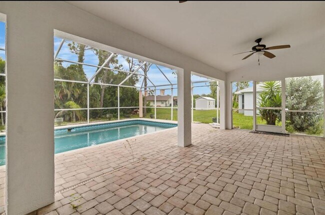 Foto del edificio - 1040 Bay Harbor Dr