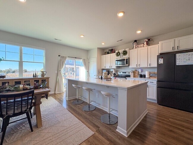 Photo - Breathtaking Water Views! Townhome
