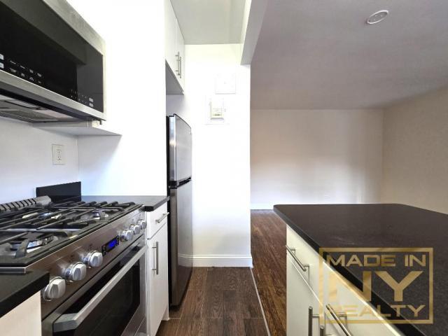 Foto del edificio - 0 bedroom in SUNNYSIDE GARDENS NY 11104
