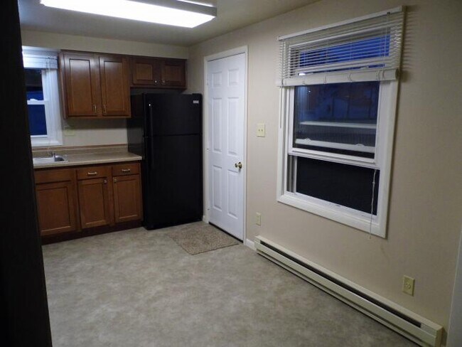 Building Photo - 2 bedroom in Wapakoneta OH 45895