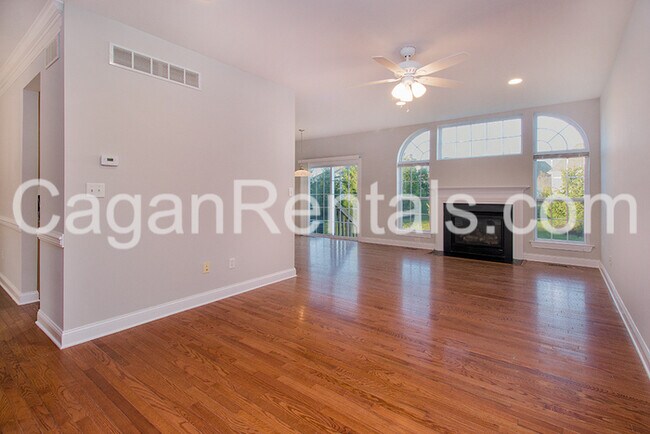 Building Photo - 277 Westbrook Dr