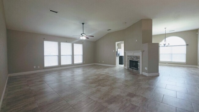 Building Photo - 20838 Kings Clover Ct