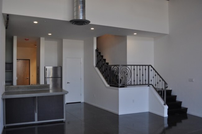 Broadway Lofts Apartments Fresno Ca Building Photo Broadway Lofts