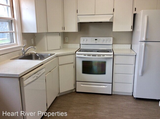 Building Photo - 2 br, 1.5 bath House - 335 7th Ave W