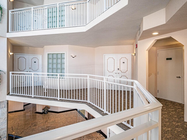 Building Photo - 2900 N Hwy A1A