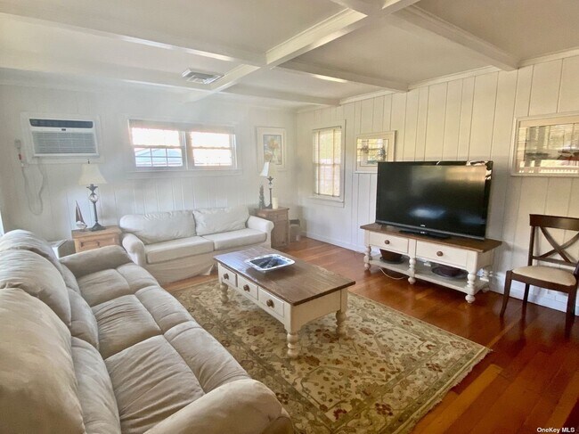 Foto del edificio - 16 Osceola Ln