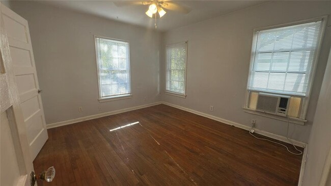 Building Photo - 3510 Robinson Ave