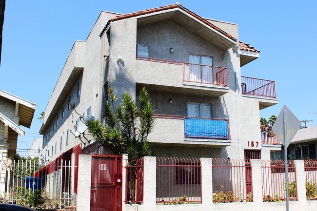 Foto del edificio - 157 S Hoover St